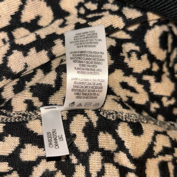 Calvin Klein Sweater High Neck Animal Print Sz XL Gold Accent Buttons - Picture 9 of 10